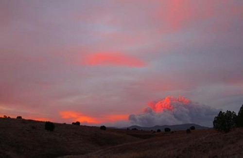 Wallow Fire Smoke Cloud at Sunset 6-1-2011