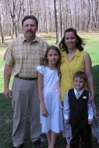 Bill and Amy Emrick and their Kids